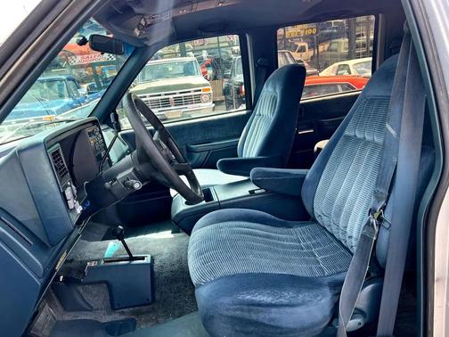 1993 Chevrolet Suburban 2500