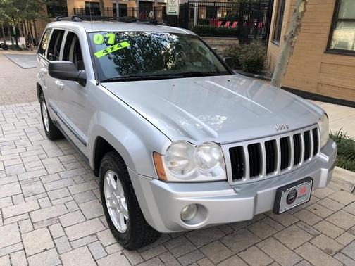 Photo 3 of 29 of 2007 Jeep Grand Cherokee Laredo