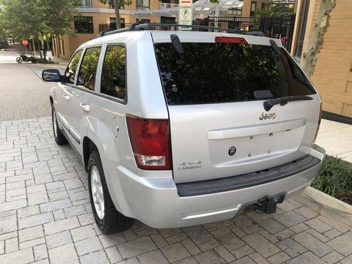 Photo 4 of 29 of 2007 Jeep Grand Cherokee Laredo