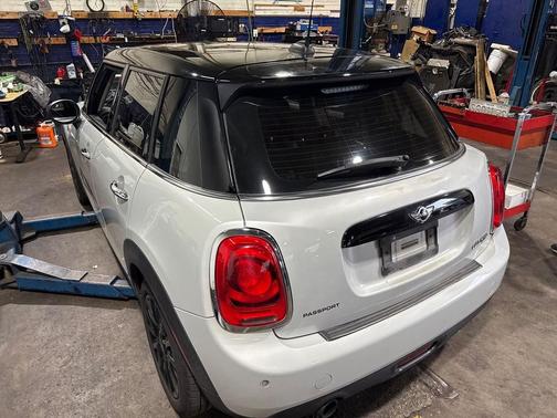 2017 MINI Hardtop Cooper