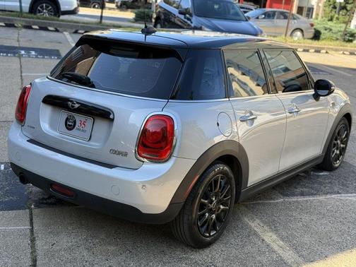 2017 MINI Hardtop Cooper