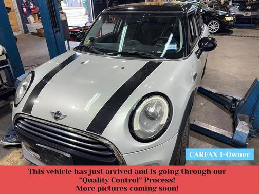 2017 MINI Hardtop Cooper