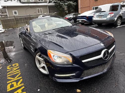 2013 Mercedes-Benz SL-Class Roadster w/ Sport and Premium Package