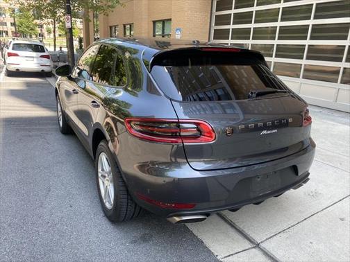 2017 Porsche Macan AWD