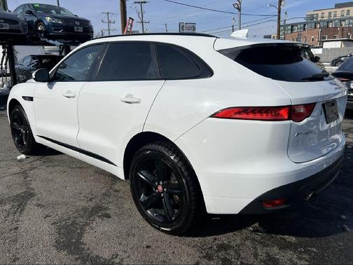 2018 Jaguar F-PACE 35t R-Sport