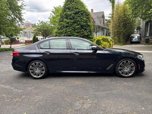 Carbon Black Metallic 2018 BMW M550 i Xdrive