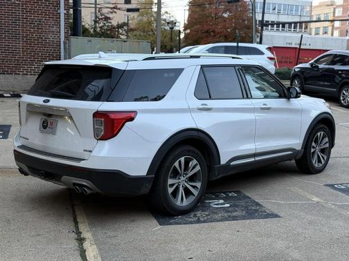 2020 Ford Explorer Platinum