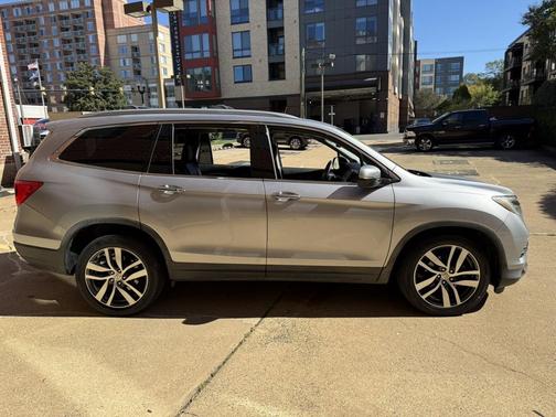 2016 Honda Pilot Elite