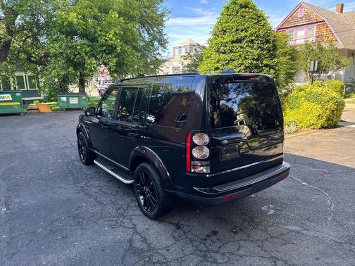 Santorini Black Metallic 2016 Land Rover LR4 Base