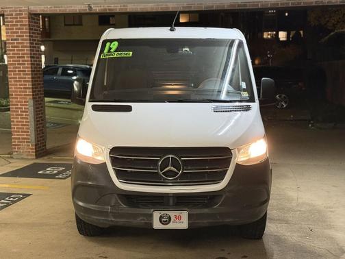 2019 Mercedes-Benz Sprinter 2500 Standard Roof
