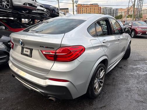 Glacier Silver Metallic 2018 BMW X4 M40i
