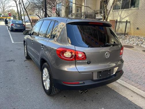 2010 Volkswagen Tiguan S