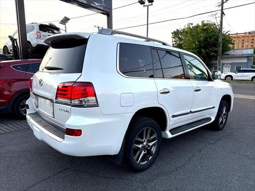 2014 Lexus LX 570 Base