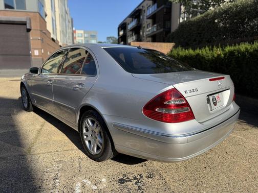 2004 Mercedes-Benz E-Class E 320