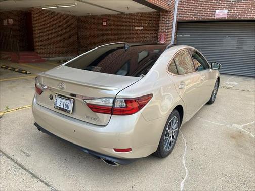 2016 Lexus ES 350 Base