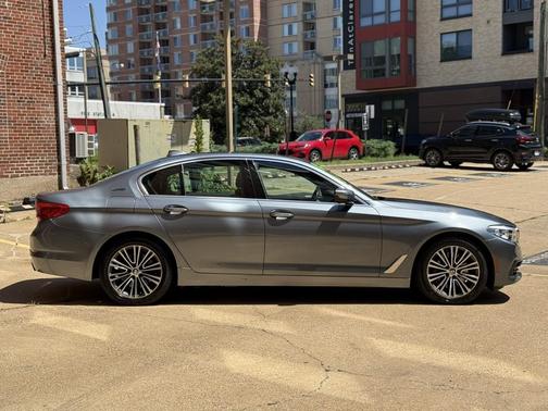 2018 BMW 530e xDrive iPerformance