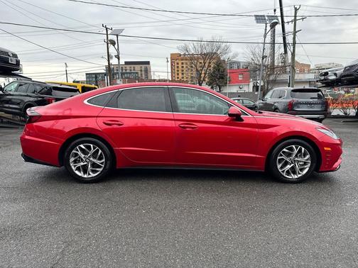 2021 Hyundai SONATA SEL