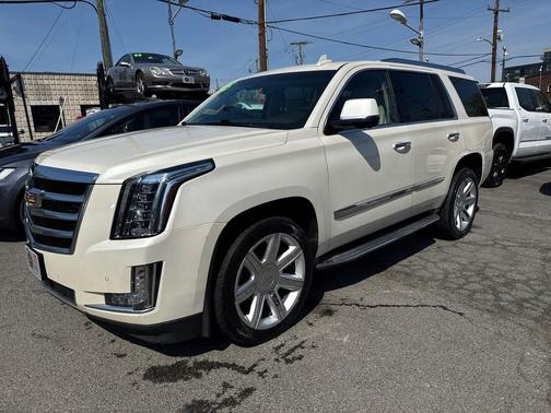 White Diamond Tricoat 2015 Cadillac Escalade Premium