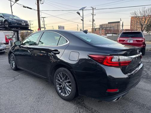 2018 Lexus ES 350 Base