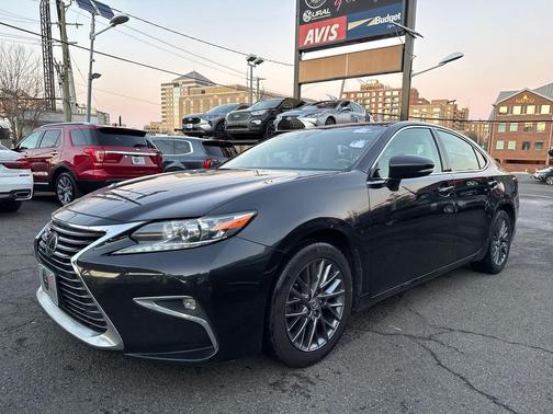2018 Lexus ES 350 Base