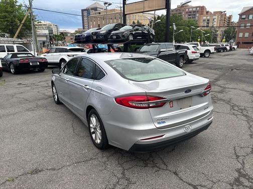 Ingot Silver Metallic 2019 Ford Fusion Hybrid SEL
