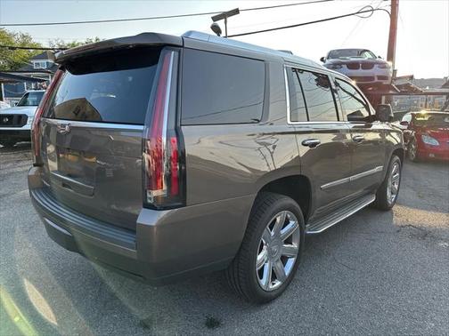 2016 Cadillac Escalade Luxury