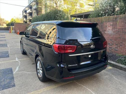 2020 Kia Sedona LX