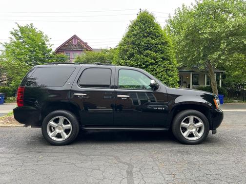 Black 2010 Chevrolet Tahoe LT