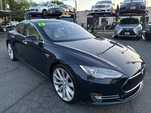 2013 Tesla Model S Performance