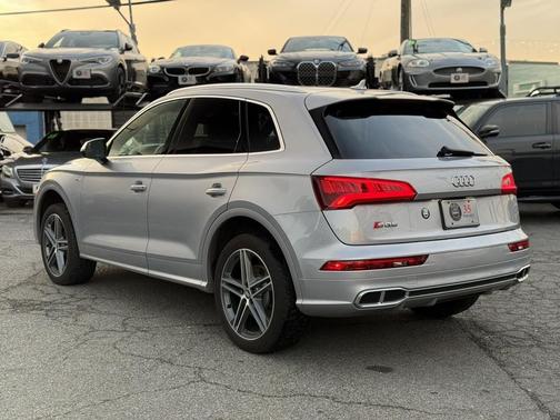 2018 Audi SQ5 3.0T Premium Plus