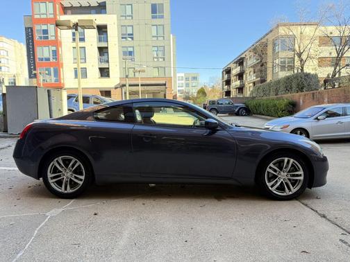 2009 INFINITI G37 Journey