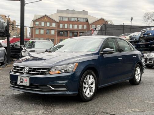 2018 Volkswagen Passat 2.0T S