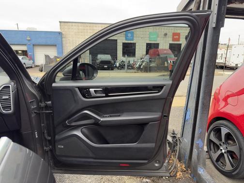 2020 Porsche Cayenne Cayenne