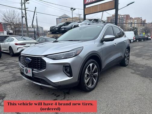 2023 Ford Escape Platinum