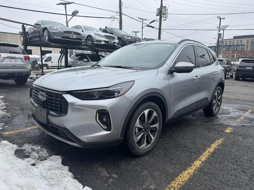 2023 Ford Escape Platinum