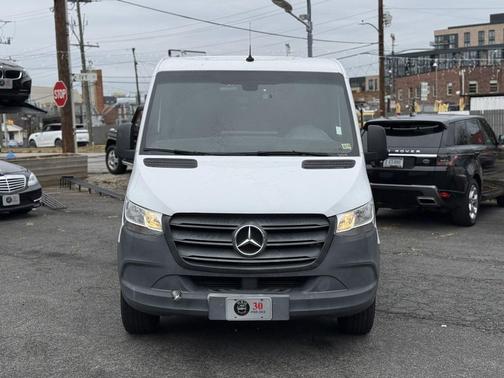 2019 Mercedes-Benz Sprinter 2500 Standard Roof