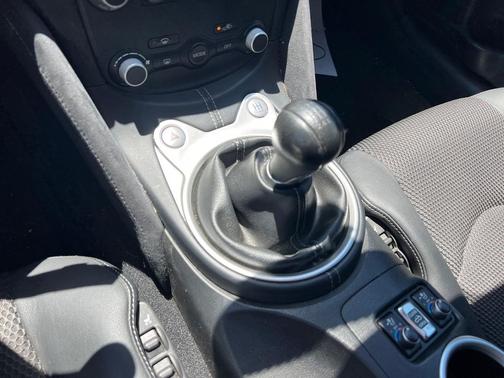 Magnetic Black Metallic 2010 Nissan 370Z Touring