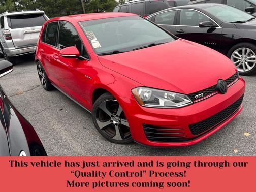 2017 Volkswagen Golf GTI 2.0T S 4-Door