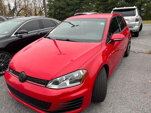 2017 Volkswagen Golf GTI 2.0T S 4-Door