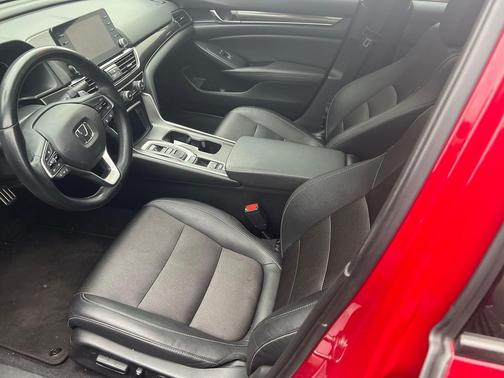 2019 Honda Accord Sport 2.0T