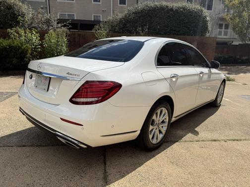 2017 Mercedes-Benz E-Class 4MATIC
