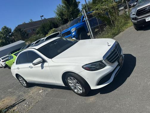 2017 Mercedes-Benz E-Class 4MATIC