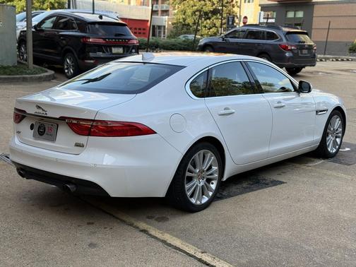 2020 Jaguar XF 25t Prestige AWD Automatic