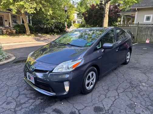 Winter Gray Metallic 2015 Toyota Prius Four