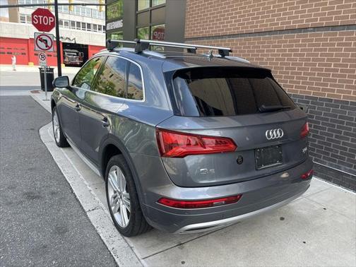 2018 Audi Q5 2.0T Prestige