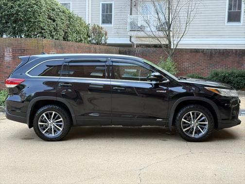 2017 Toyota Highlander Hybrid XLE