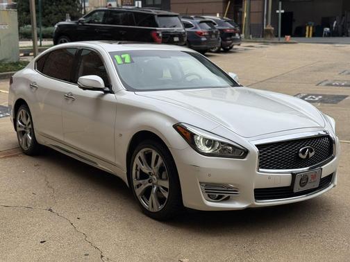 2017 INFINITI Q70L 3.7X