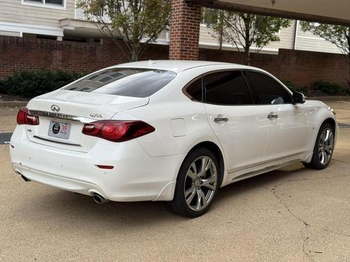 2017 INFINITI Q70L 3.7X