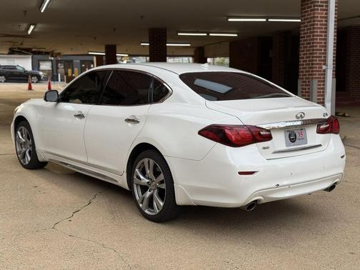2017 INFINITI Q70L 3.7X