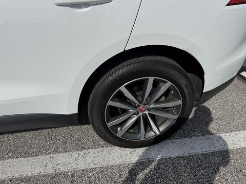 2017 Jaguar F-PACE 35t Prestige